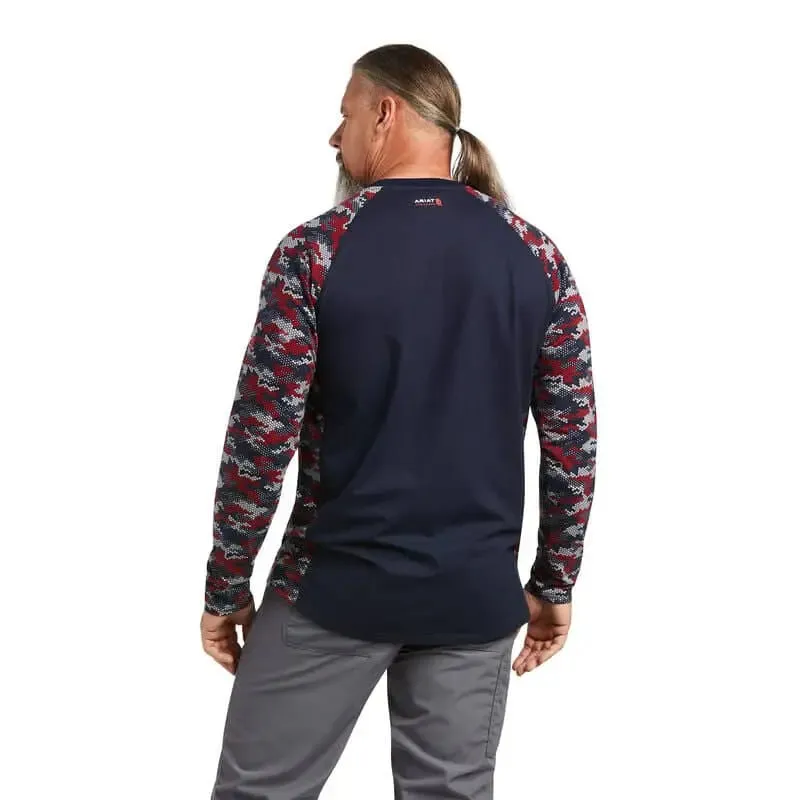 ARIAT - FR AC Stretch Camo Baseball T-Shirt. NAVY/WHITE/RED CAMO