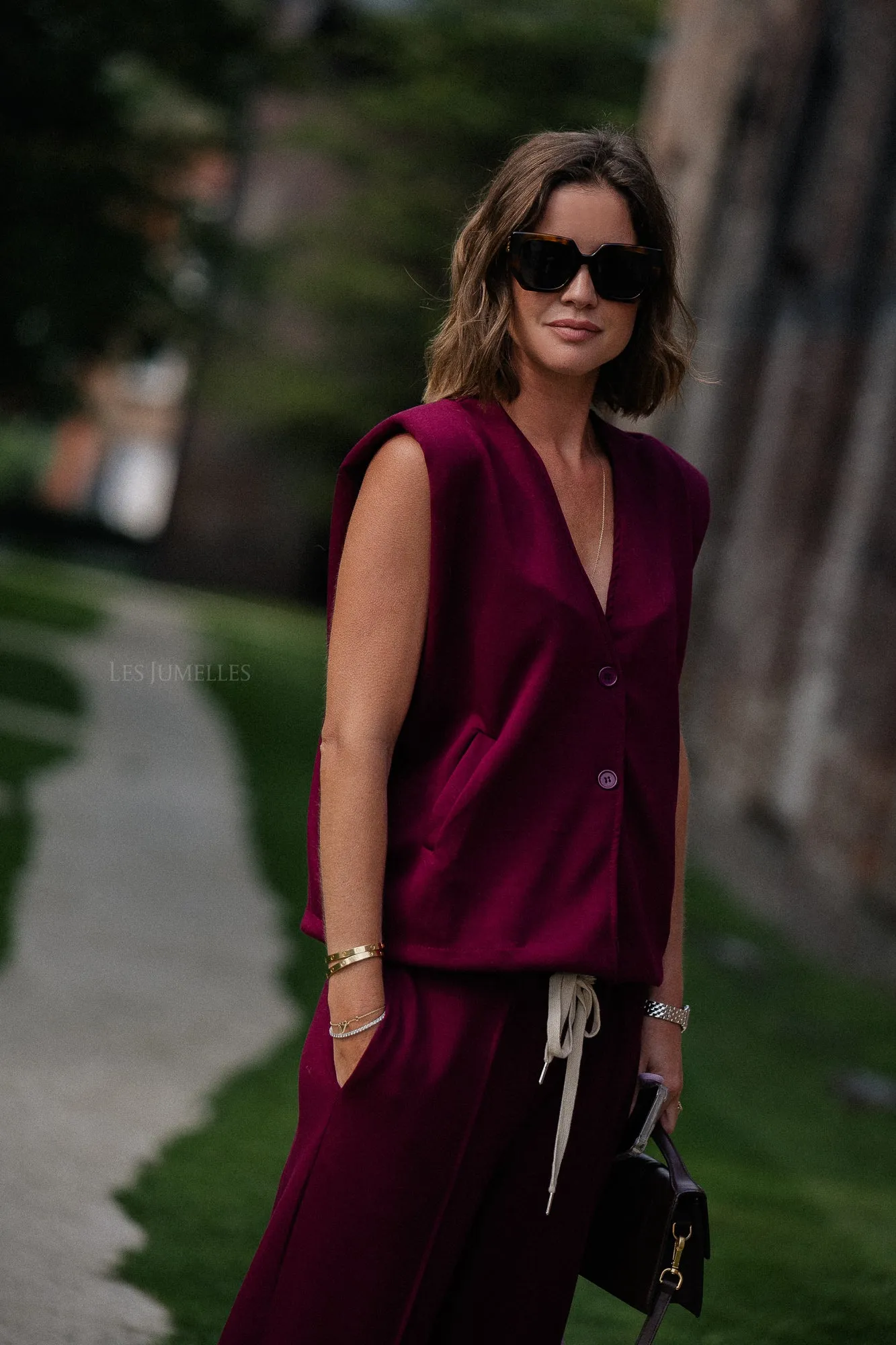 Drew sleeveless gilet burgundy