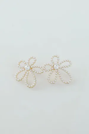 Eve Gold Pearl Flower Stud Earrings