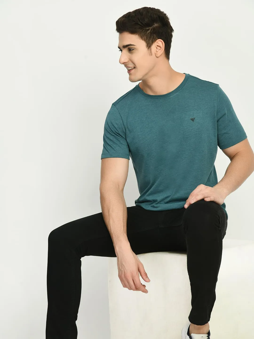 Men's Pine Green Solid Round Neck T-Shirt