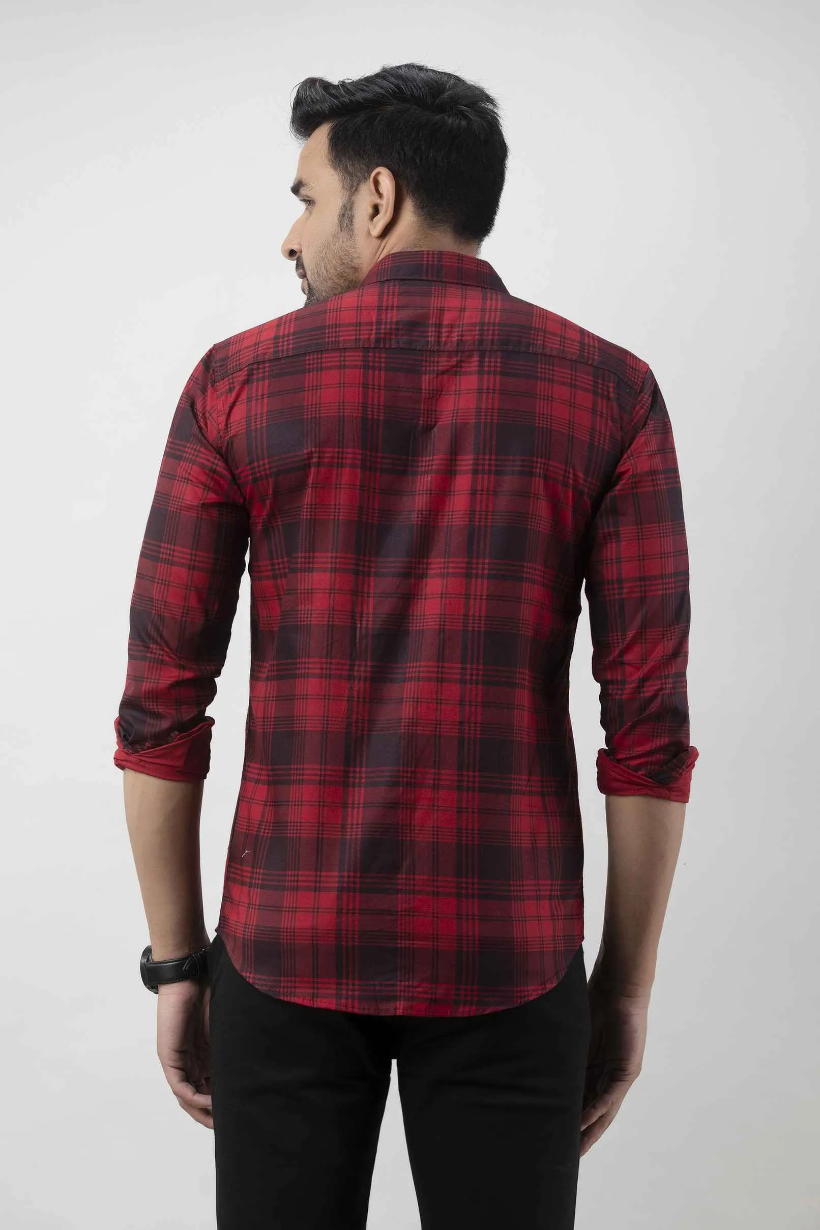 Red Checks Cotton Blend Slim Fit Men's Casual Shirt