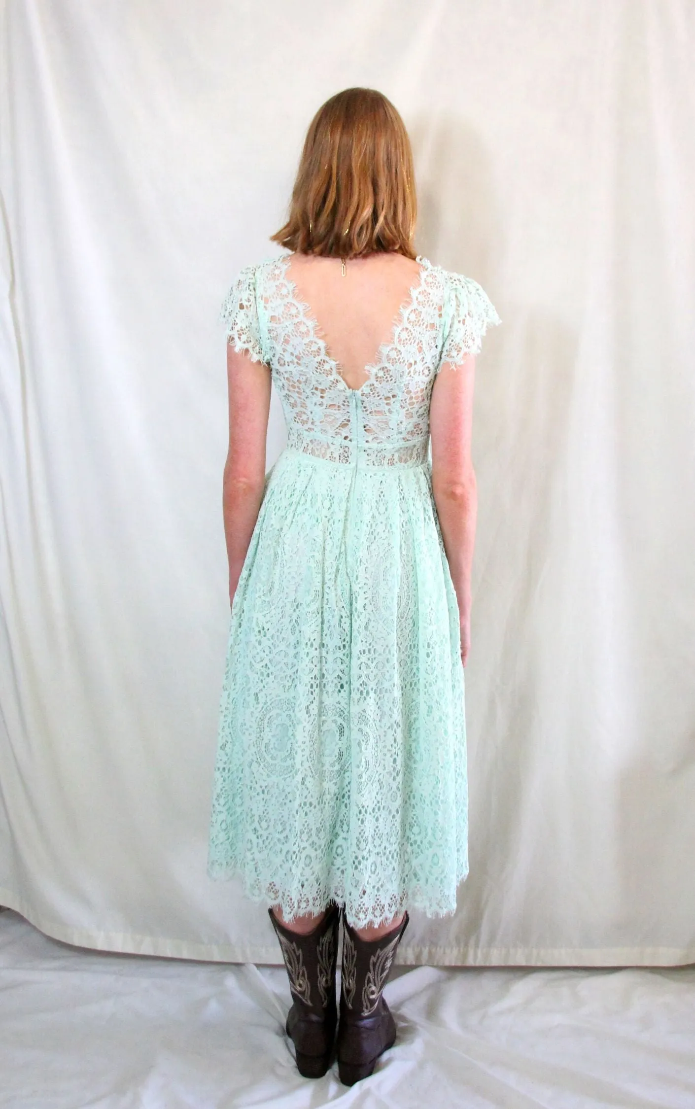 RENT Green Lace Midi Dress